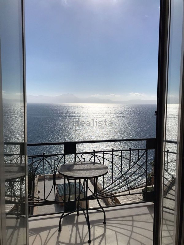 appartamento in affitto a Napoli in zona Posillipo