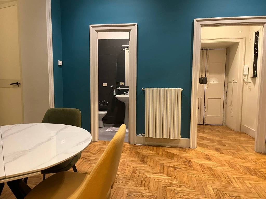 appartamento in affitto a Napoli in zona Chiaia