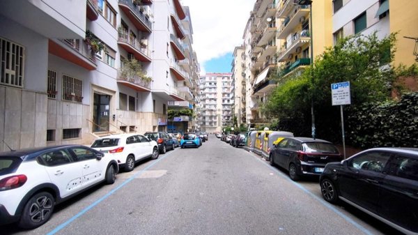 ufficio in affitto a Napoli in zona Vomero