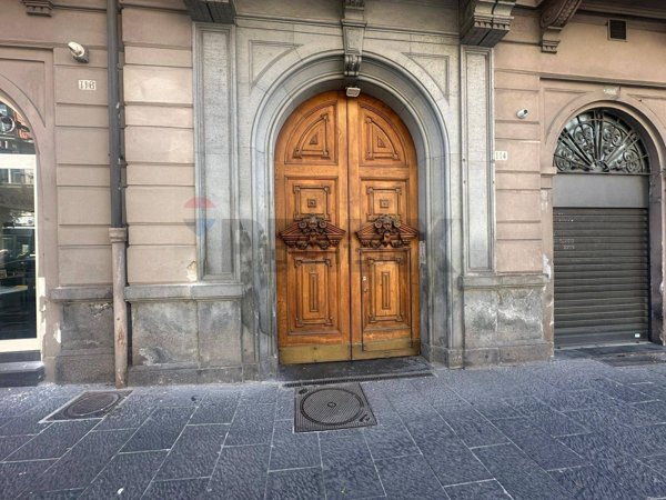 ufficio in affitto a Napoli in zona Porto