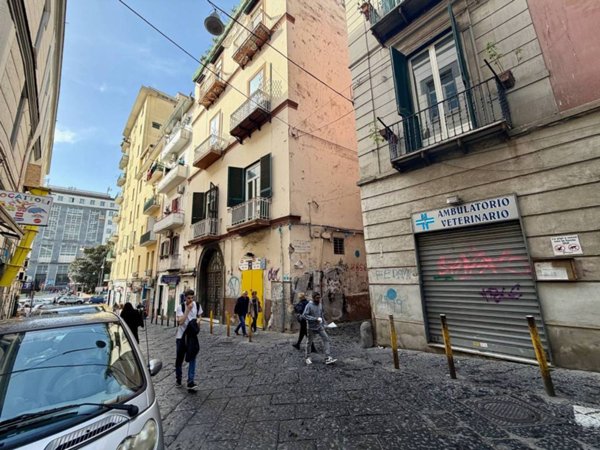 appartamento in affitto a Napoli in zona Stella