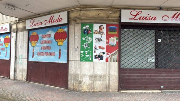negozio in affitto a Napoli in zona Soccavo