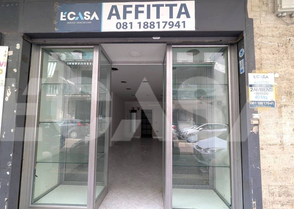 negozio in affitto a Napoli in zona Secondigliano