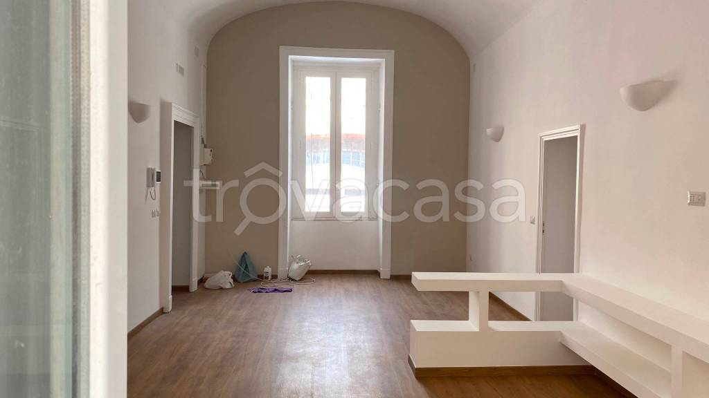 appartamento in affitto a Napoli in zona Chiaia