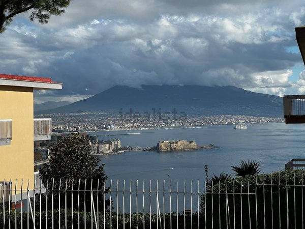 appartamento in affitto a Napoli in zona Posillipo