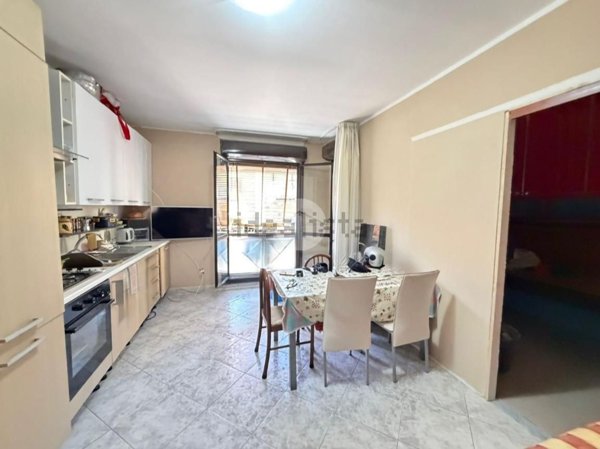 appartamento in affitto a Napoli in zona San Carlo all'Arena