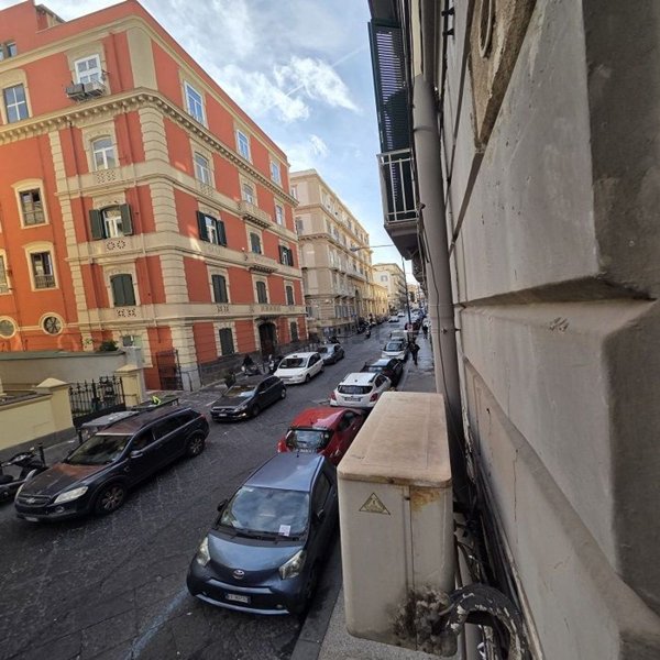 ufficio in affitto a Napoli in zona Chiaia