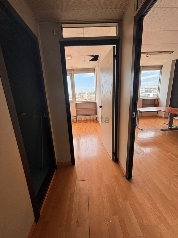 ufficio in affitto a Napoli in zona Poggioreale