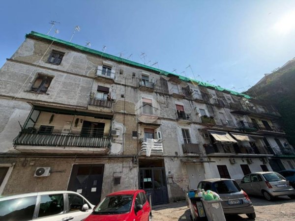 appartamento in affitto a Napoli in zona Stella