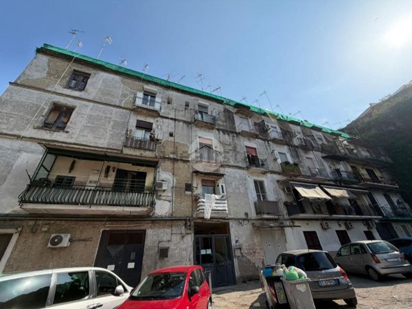 appartamento in affitto a Napoli in zona San Carlo all'Arena