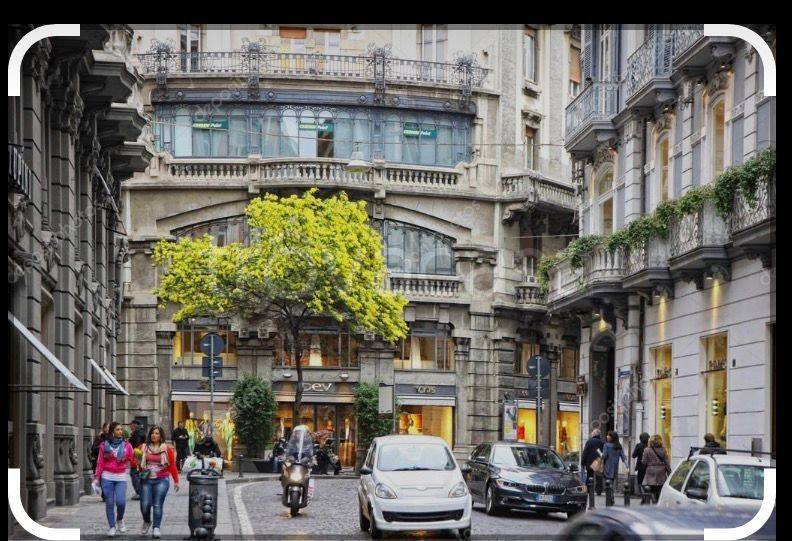 appartamento in affitto a Napoli in zona Chiaia
