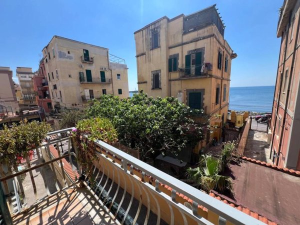 appartamento in affitto a Napoli in zona Bagnoli