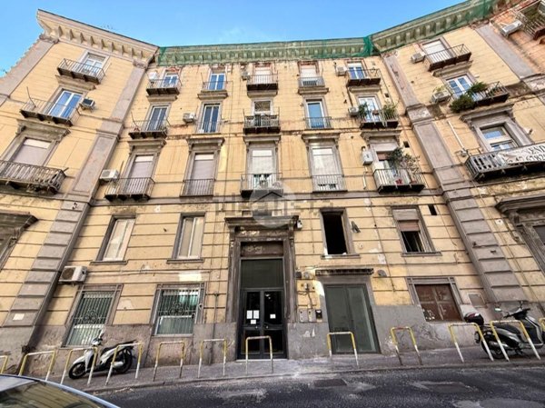 appartamento in affitto a Napoli in zona Chiaia