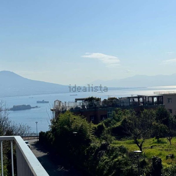 appartamento in affitto a Napoli in zona Chiaia