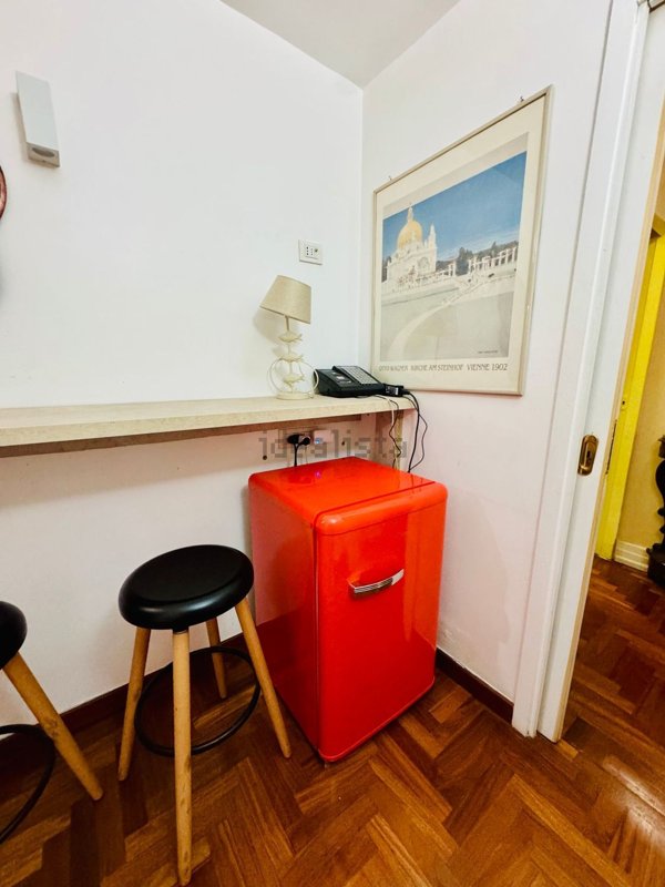 appartamento in affitto a Napoli in zona Chiaia