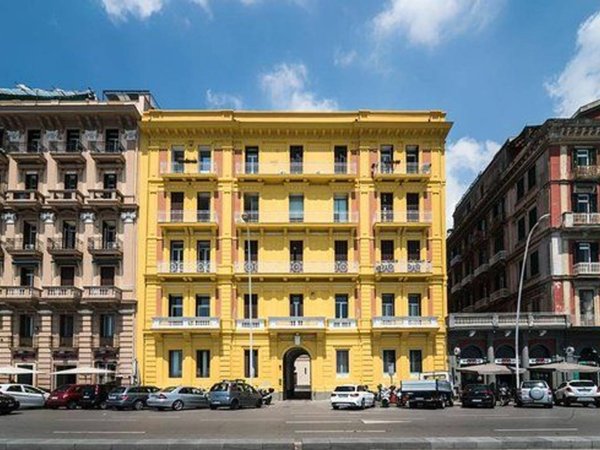 appartamento in affitto a Napoli in zona Stella