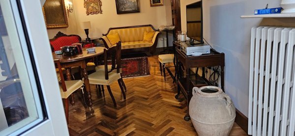 appartamento in affitto a Napoli in zona Chiaia