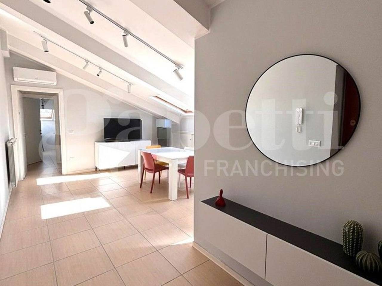 appartamento in affitto a Napoli in zona Pendino / San Giuseppe