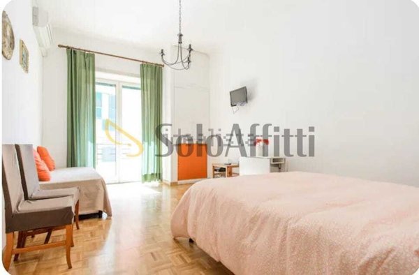 appartamento in affitto a Napoli in zona Chiaia