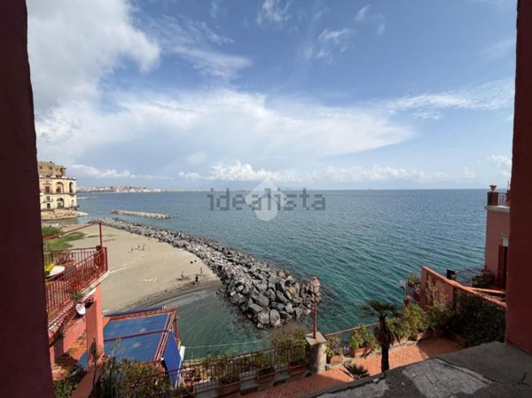 appartamento in affitto a Napoli in zona Posillipo