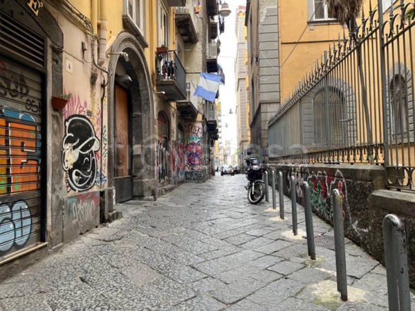 negozio in affitto a Napoli