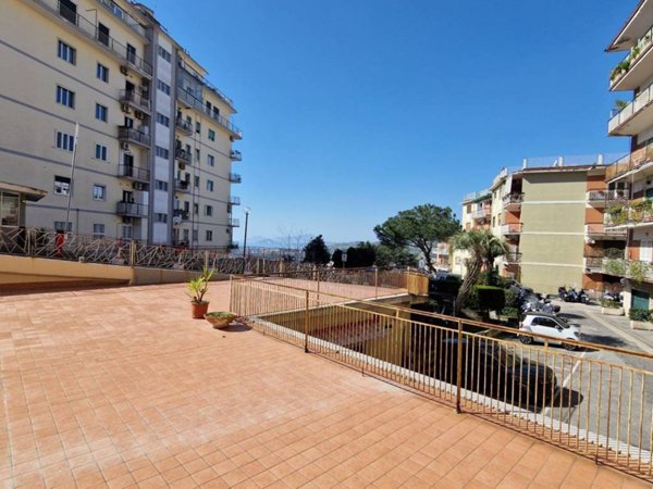 appartamento in affitto a Napoli in zona Bagnoli