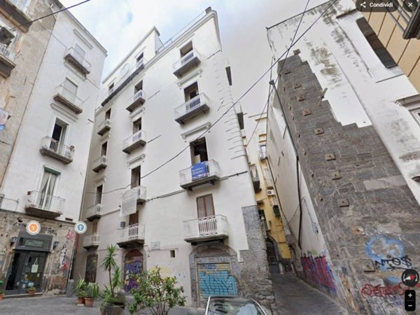 locale commerciale in affitto a Napoli