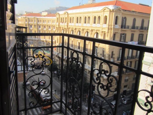 ufficio in affitto a Napoli in zona Pendino / San Giuseppe