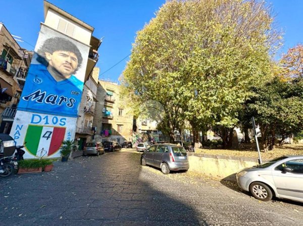 appartamento in affitto a Napoli in zona Stella