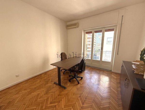 ufficio in affitto a Napoli