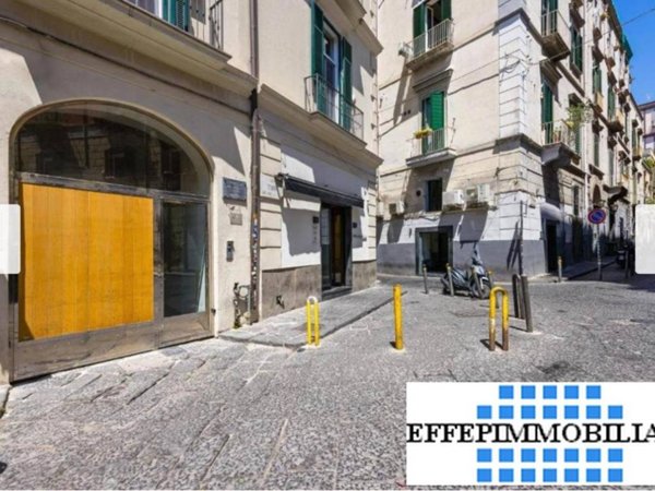appartamento in affitto a Napoli in zona Chiaia