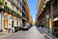 appartamento in affitto a Napoli in zona Chiaia