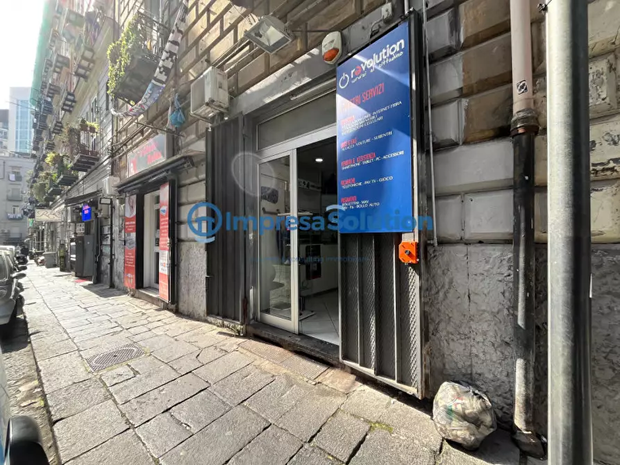 negozio in affitto a Napoli in zona Pendino / San Giuseppe