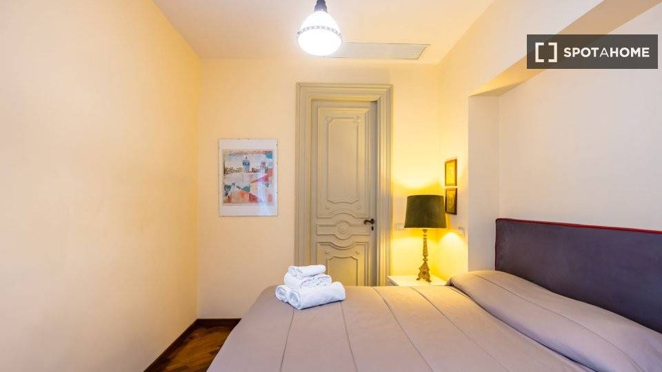 appartamento in affitto a Napoli in zona Chiaia