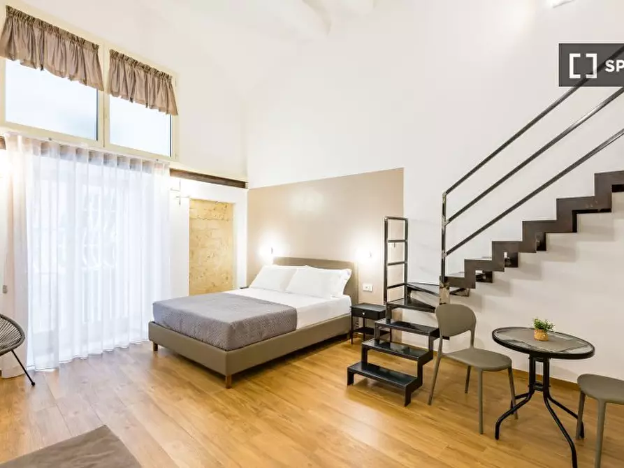 appartamento in affitto a Napoli in zona Stella