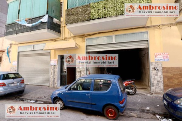 negozio in affitto a Napoli in zona Secondigliano
