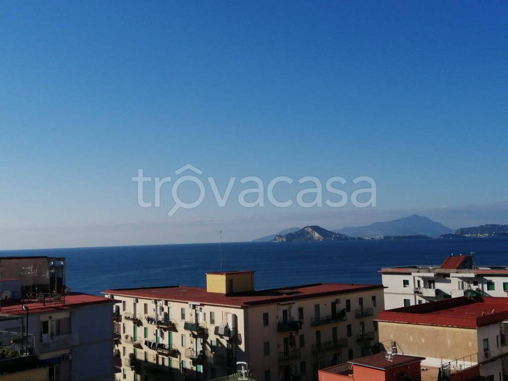 appartamento in affitto a Napoli in zona Bagnoli