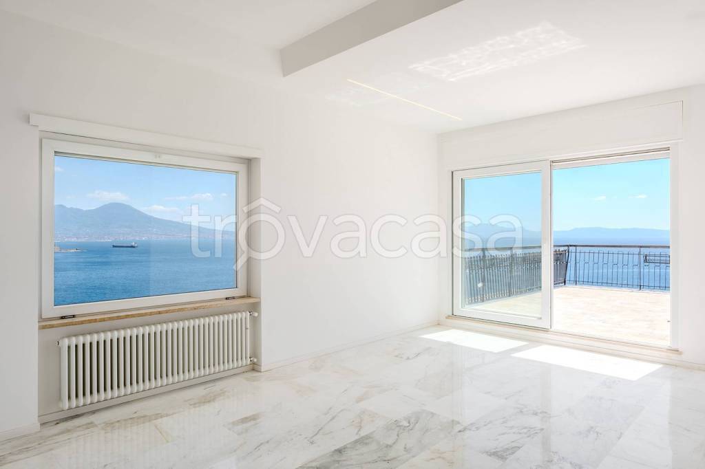 appartamento in affitto a Napoli in zona Posillipo