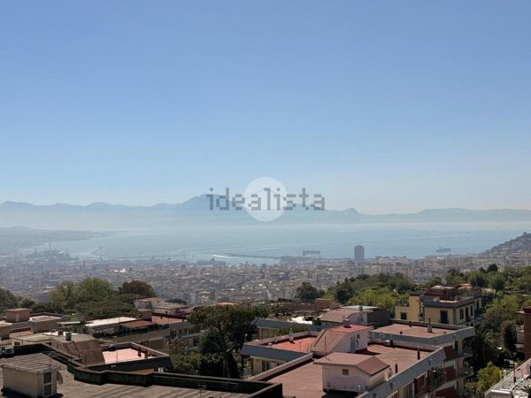 appartamento in affitto a Napoli in zona Capodimonte / Colli Aminei