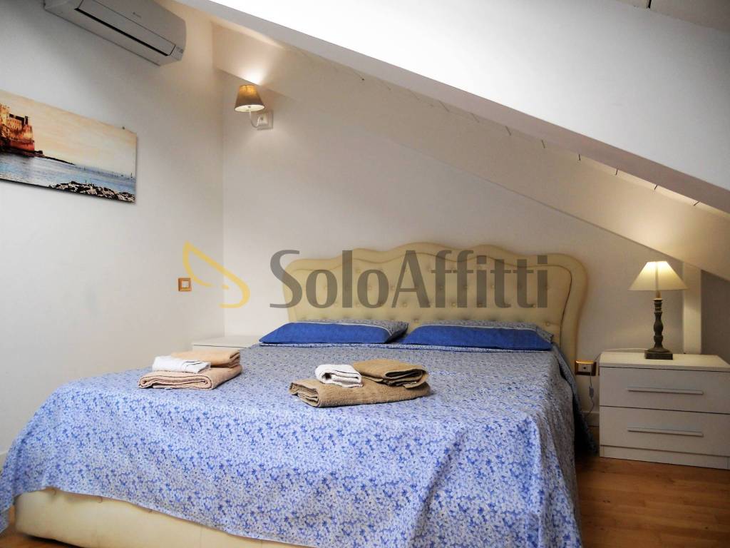 appartamento in affitto a Napoli in zona San Carlo all'Arena