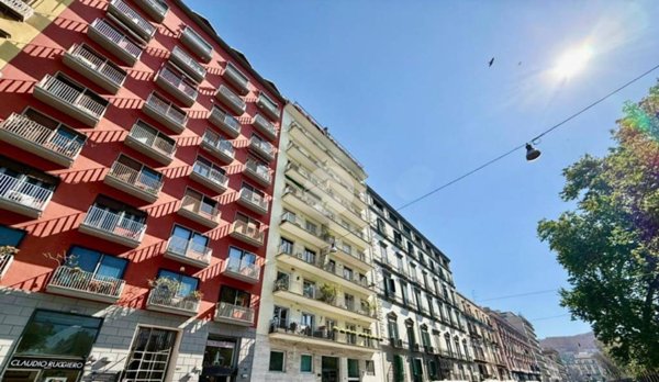 appartamento in affitto a Napoli in zona Chiaia