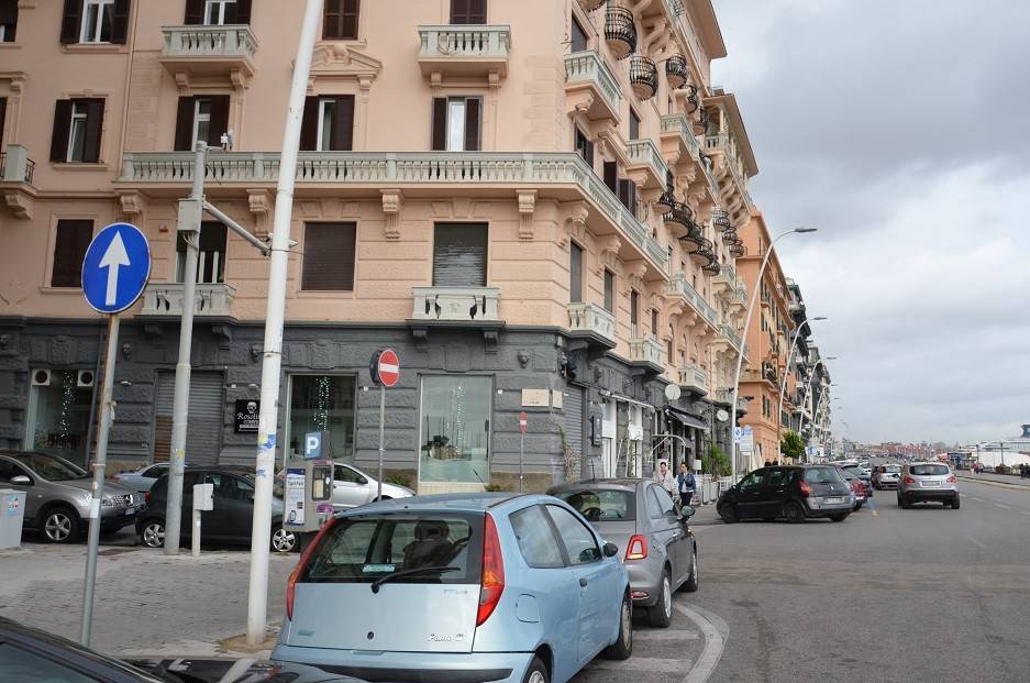 appartamento in affitto a Napoli in zona Chiaia