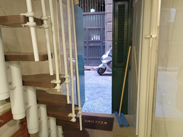monolocale in affitto a Napoli in zona Stella
