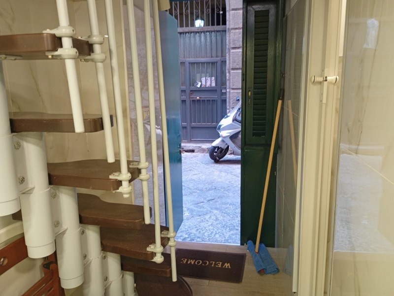 monolocale in affitto a Napoli in zona Stella