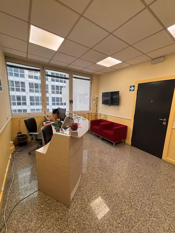 ufficio in affitto a Napoli