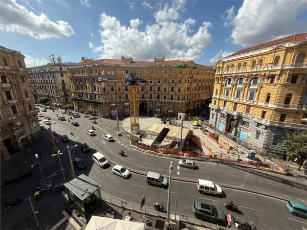 appartamento in affitto a Napoli in zona Stella
