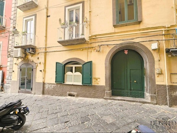 appartamento in affitto a Napoli in zona Chiaia