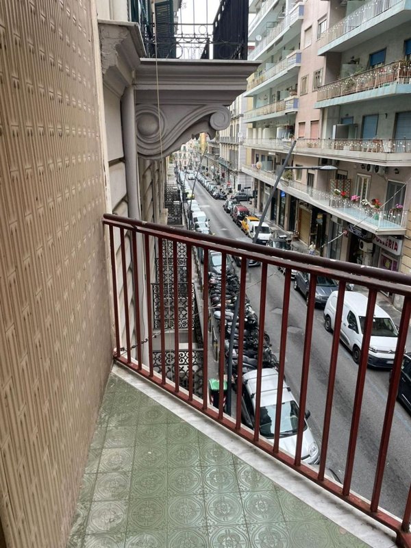 ufficio in affitto a Napoli in zona Vomero