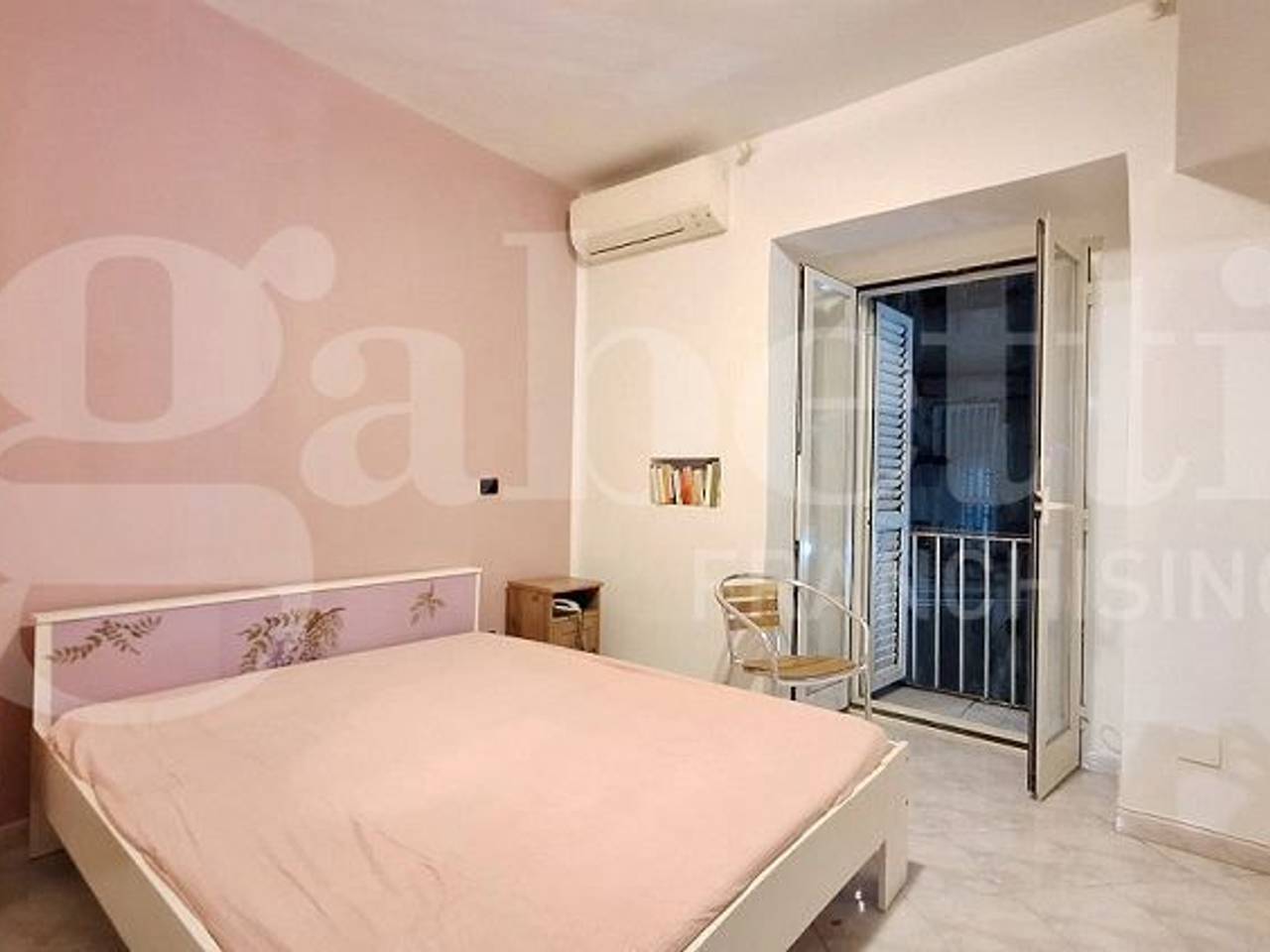 appartamento in affitto a Napoli in zona Stella