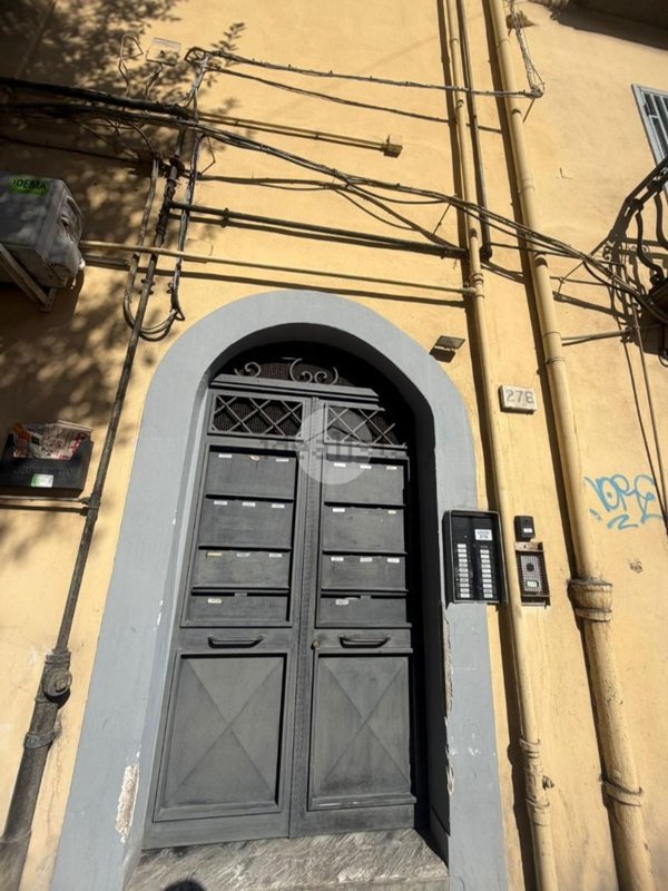 appartamento in affitto a Napoli in zona Stella